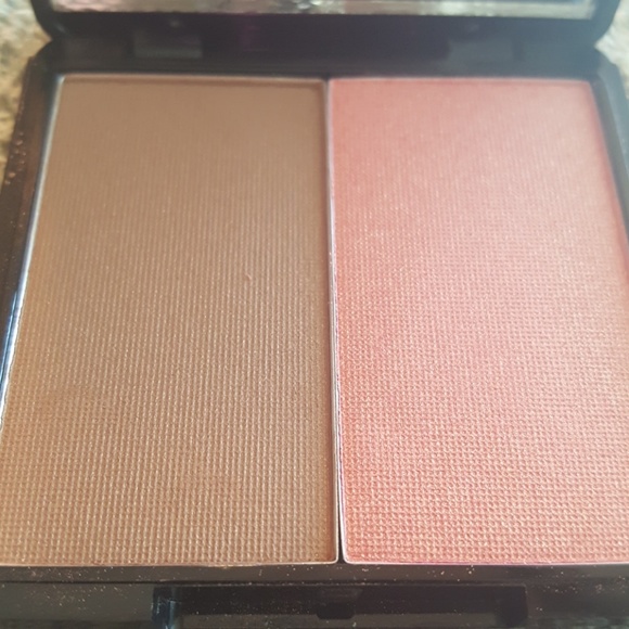 YBF-GOLDEN GLEAM BRONZER & BABY PINK BLUSH - GREAT DUO - Picture 2 of 4